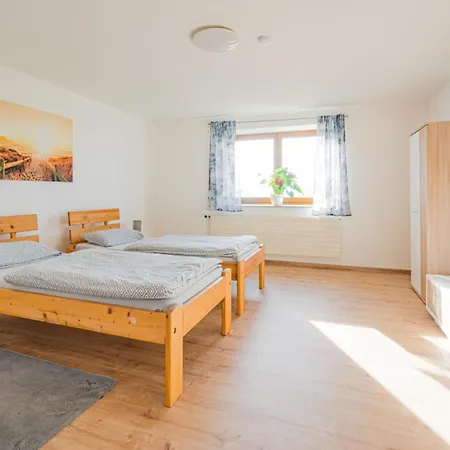 2 Zur Schönen Aussicht Apartment *