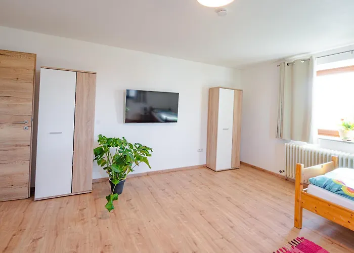 2 Zur Schönen Aussicht Apartment *